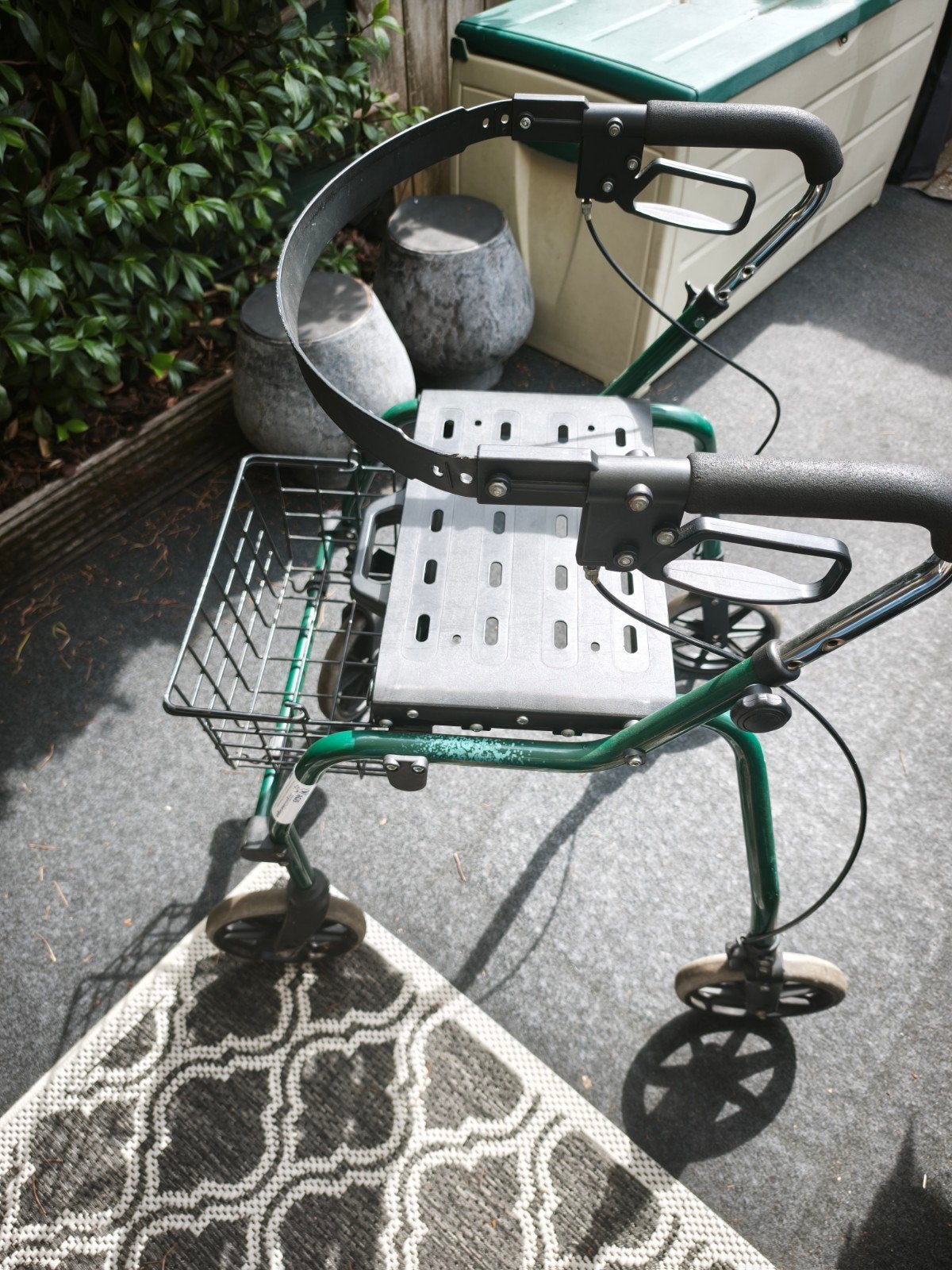 degelijke rollator met wandelstok houder, Diversen, Rollators, Ophalen, Gebruikt