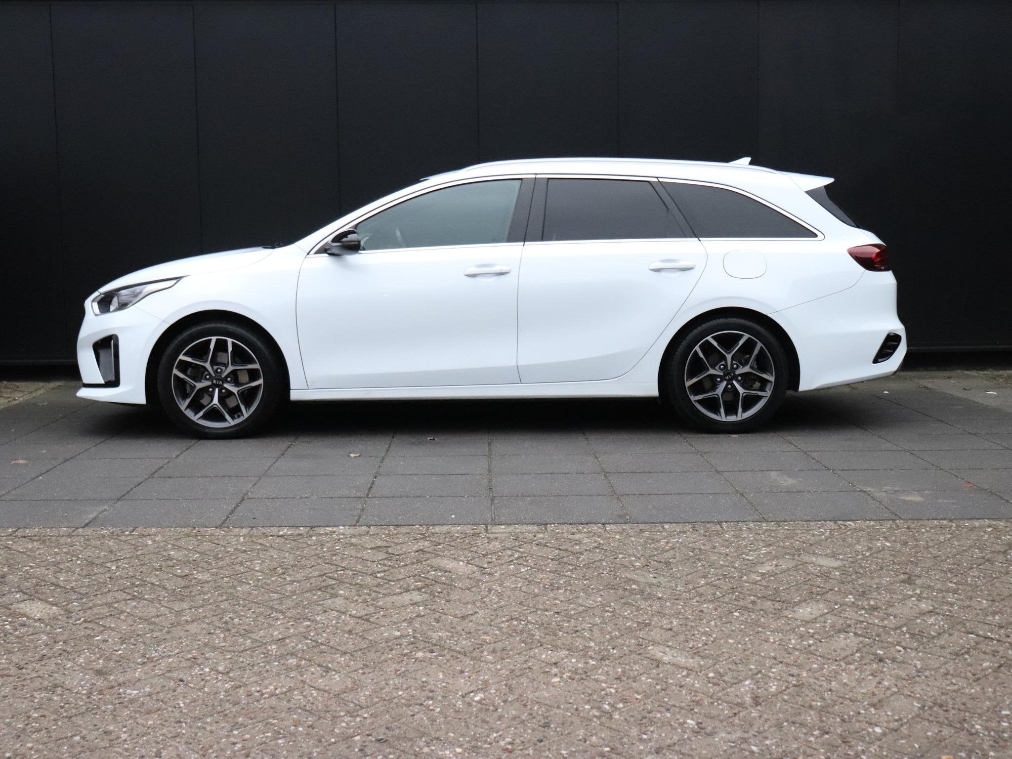 Kia Ceed Sportswagon 1.0 T-GDi GT-Line Edition LEDER | TREKH, Auto's, Voorwielaandrijving, Dealer onderhouden, Gebruikt, Euro 6