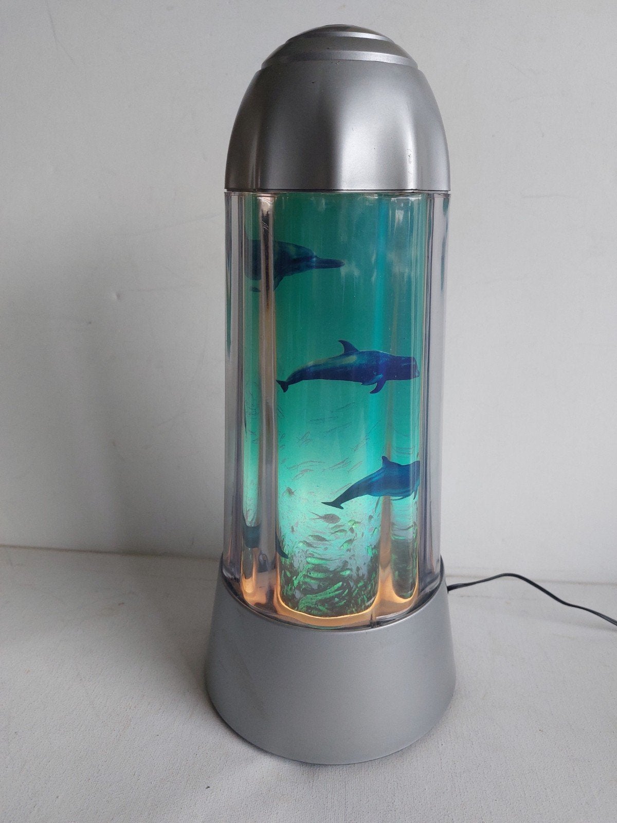 Dolfijnenlamp met bewegende dolfijnen en vissen, Ophalen of Verzenden, Zo goed als nieuw