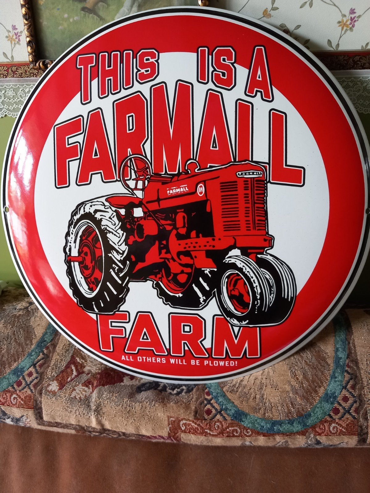 Super mooi emaile bordje  40cm  rond Farmall Farm, Verzamelen, Merken en Reclamevoorwerpen, Ophalen of Verzenden, Zo goed als nieuw