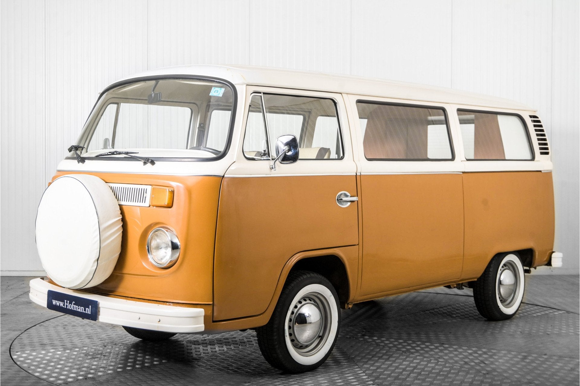 Volkswagen Transporter 1.9 T2B (bj 1977), Auto's, Volkswagen, Gebruikt, Bruin, Bedrijf, Handgeschakeld