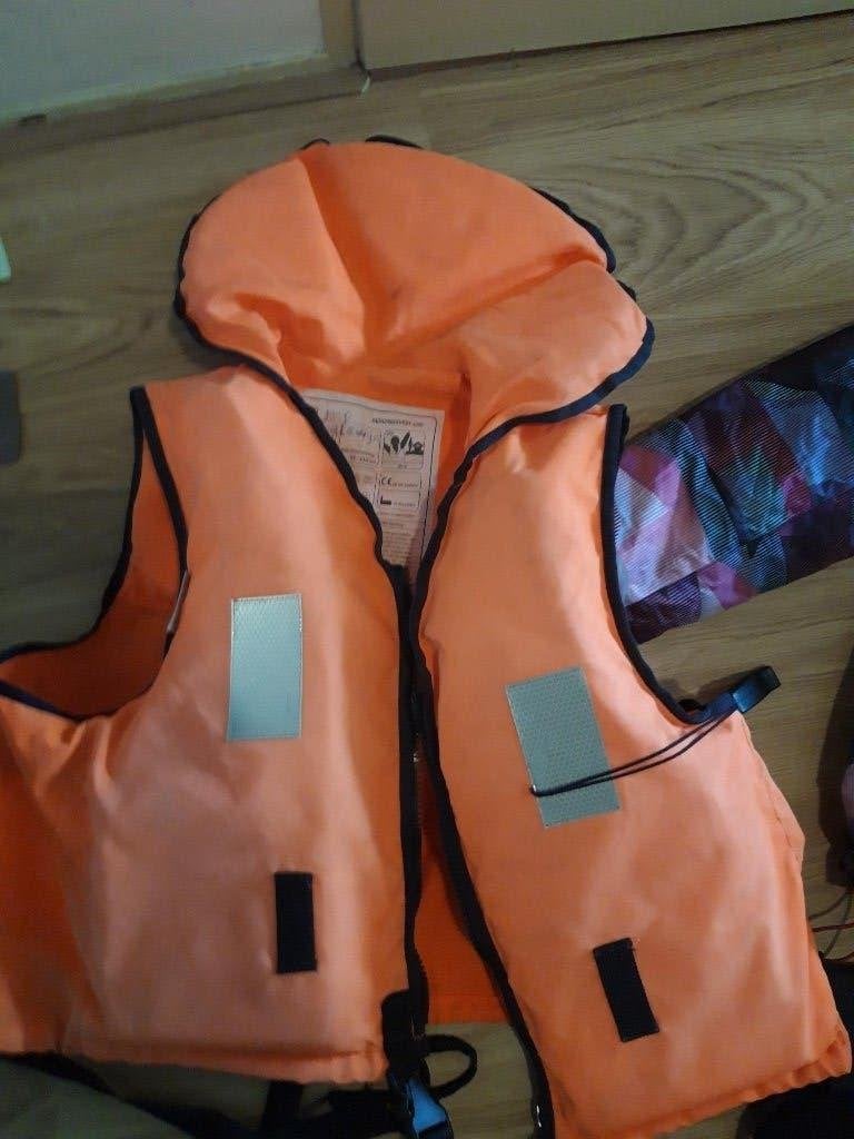 reddingsvest 50-70kg, Ophalen of Verzenden, Zo goed als nieuw, Dame of Heer, Reddingsvest of Zwemvest