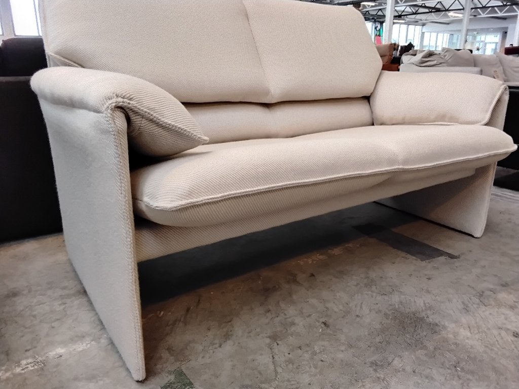 LEOLUX BoraBeta bank 145cm. Second Life meubelen Wolvega!, Huis en Inrichting, Banken | Bankstellen, Ophalen, Tweepersoons, 75 tot 100 cm