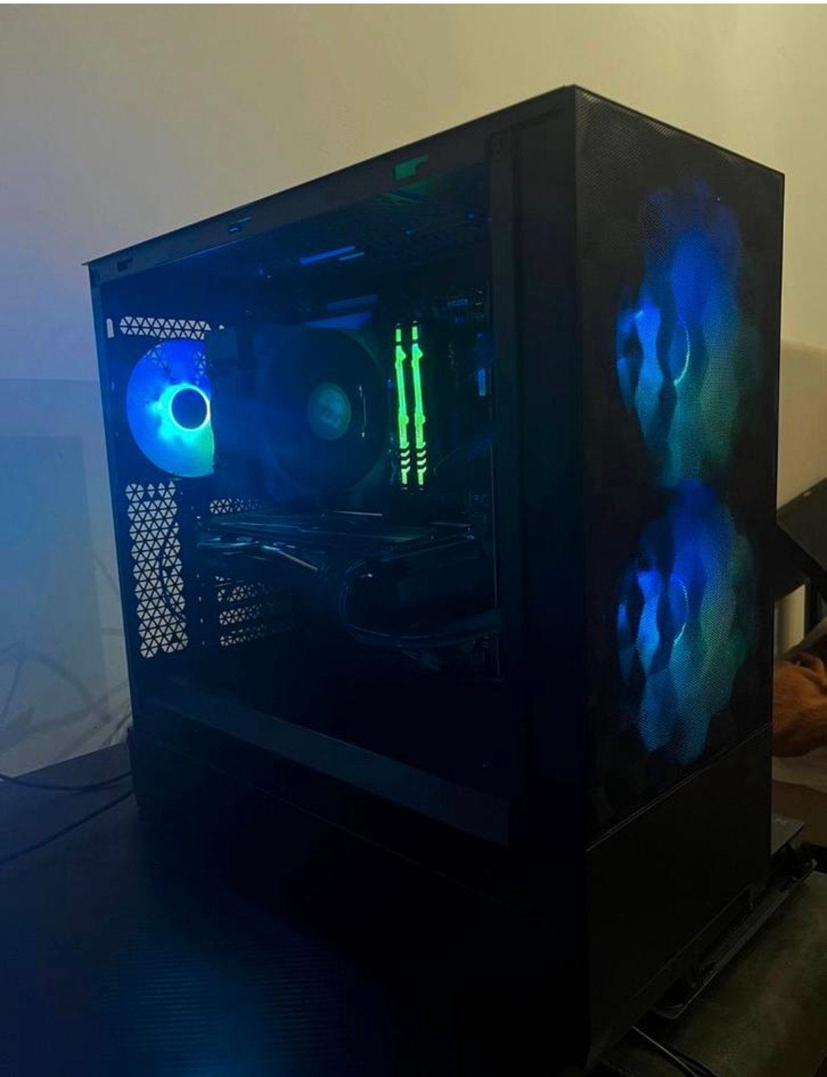 Gaming PC i5-13500 | RX 6700 XT 12GB | 32GB RAM | 2TB NVMe, Ophalen of Verzenden, Zo goed als nieuw, Gaming, SSD