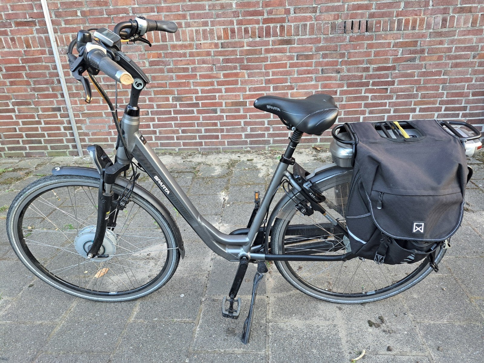 Elektrische fiets Sparta F8e zeer nette staat, Sparta, 53 tot 56 cm, Versnellingen, Ophalen of Verzenden