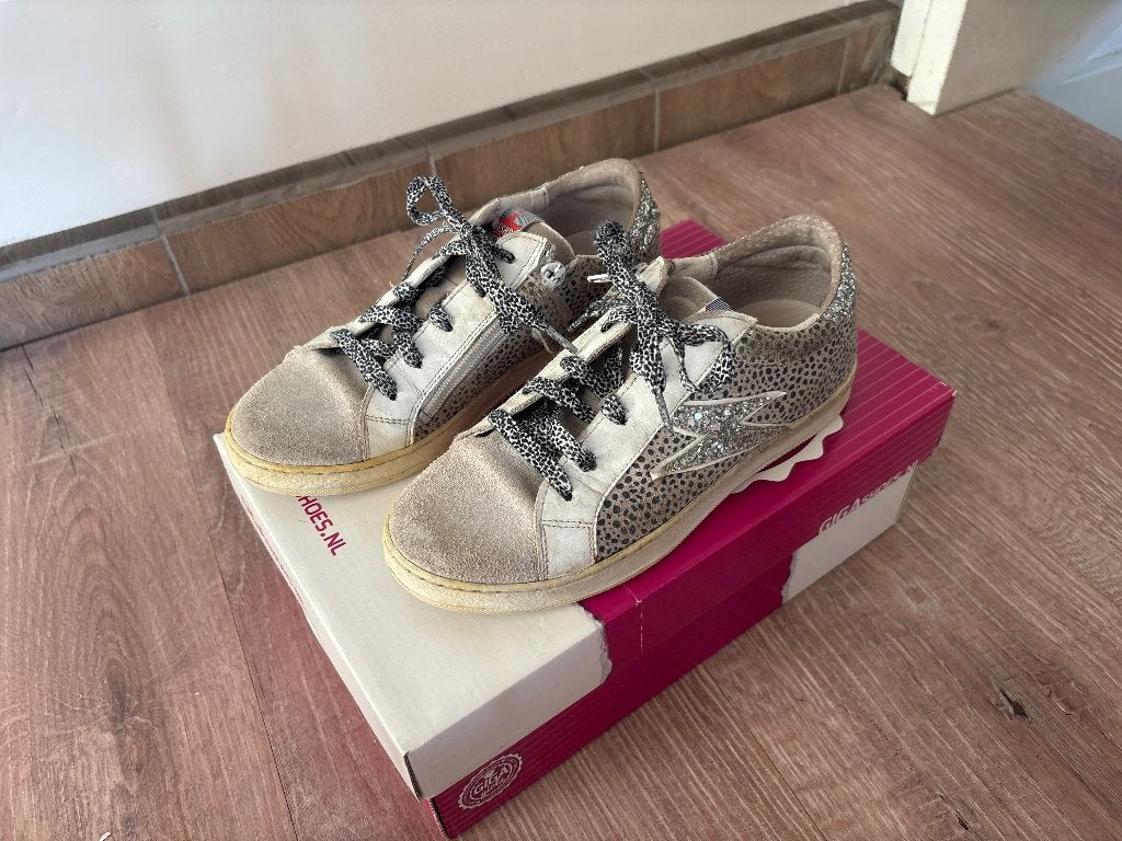 Sneaker maar 33, Ophalen of Verzenden, Gebruikt, Meisje, Schoenen