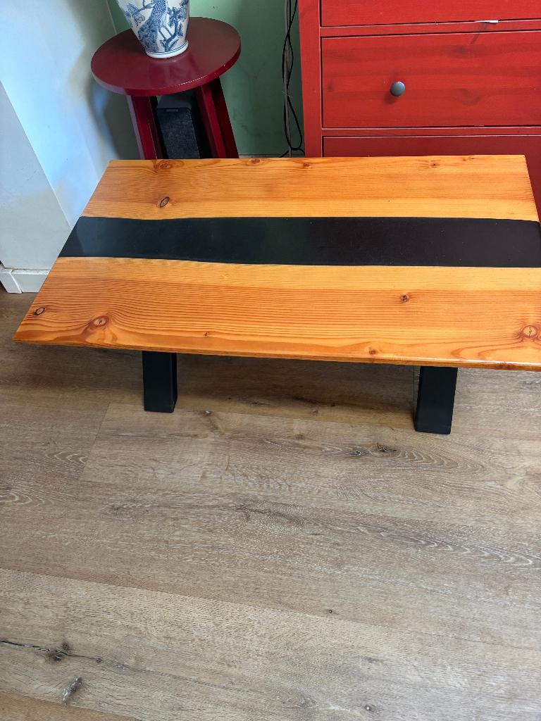 salontafel met epoxy, Ophalen, 100 tot 150 cm, 50 tot 100 cm, Zo goed als nieuw