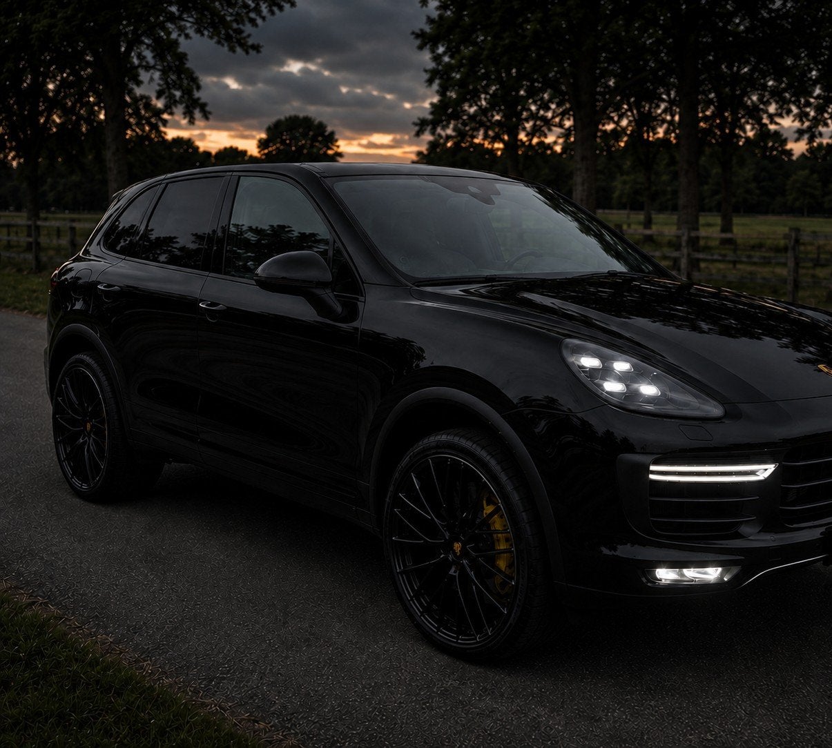 Porsche Cayenne 4.8 Turbo | Panoramadak | Full Option, Automaat, Zwart, Leder, Lichtsensor