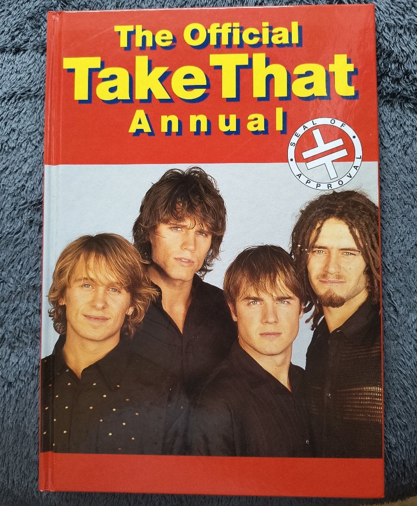 Take That official annual boek, Verzamelen, Muziek, Artiesten en Beroemdheden, Ophalen of Verzenden, Zo goed als nieuw, Boek, Tijdschrift of Artikel