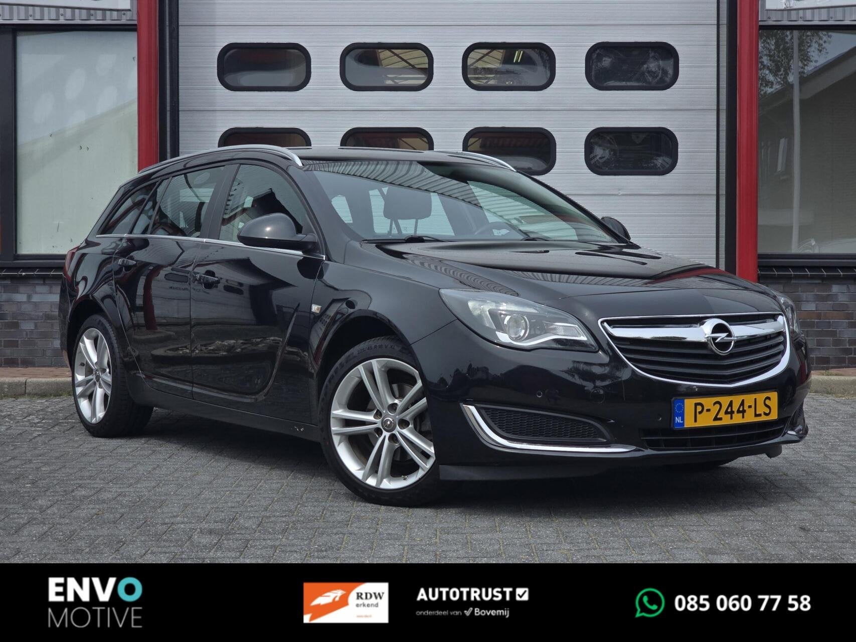 Opel Insignia Sports Tourer 1.4 T EcoFLEX Edition Xenon/Navi, Stof, Gebruikt, Zwart, Handgeschakeld