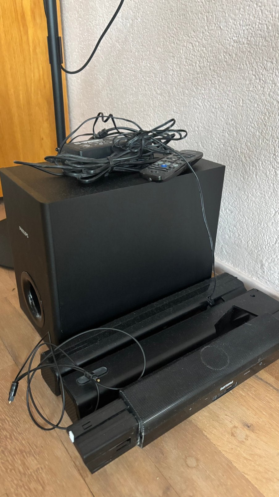 Bluetooth speaker Philips met subwoofer voor tv, Ophalen, Zo goed als nieuw, Soundbar, Philips