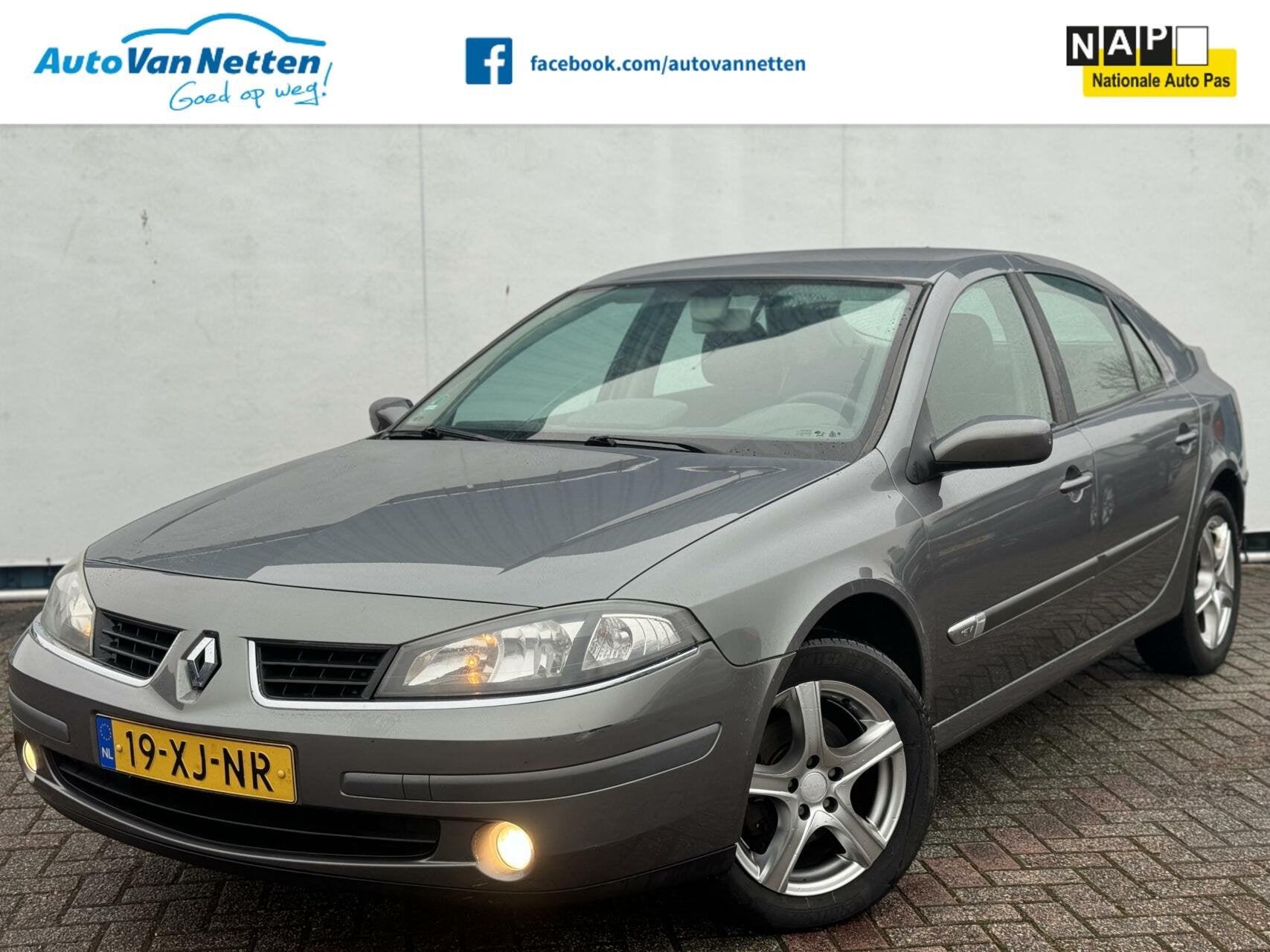 Renault Laguna 1.6-16V 112pk, Clima, Gr.Navi,Lmv,Tech Line, Laguna, Stof, Gebruikt, Zwart