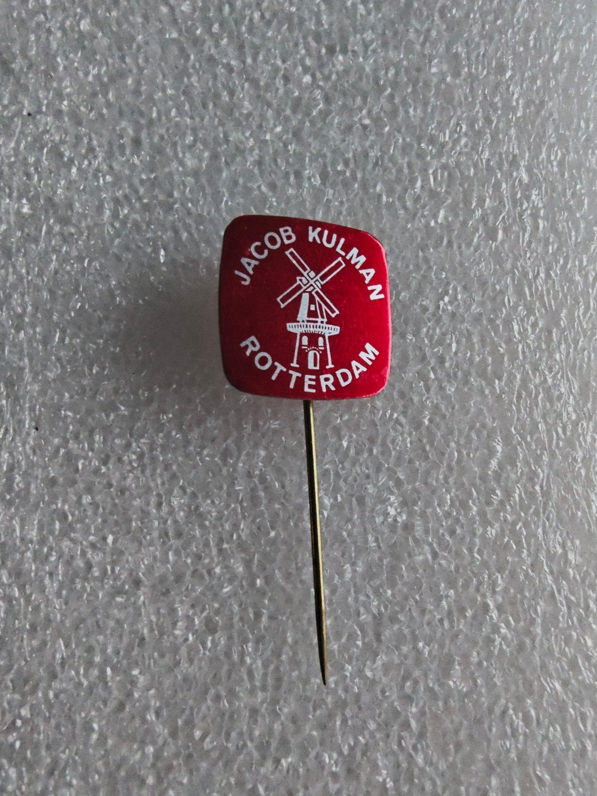 Vintage speldje Jacob Kulman Rotterdam molen, Verzamelen, Speldjes, Pins en Buttons, Ophalen of Verzenden, Gebruikt, Stad of Land