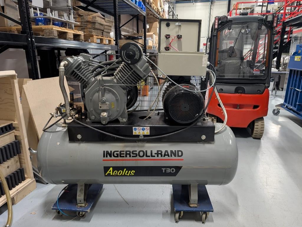 Compressor en luchtdroger van het merk Ingersoll Rand, Ophalen, Gebruikt, Minder dan 200 liter/min, 10 bar of meer