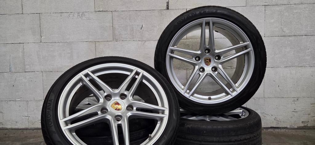 19" Porsche 991.2 Carrera 4S orig velgen zomerbanden TPMS, 19 inch, Gebruikt, Banden en Velgen, Ophalen of Verzenden