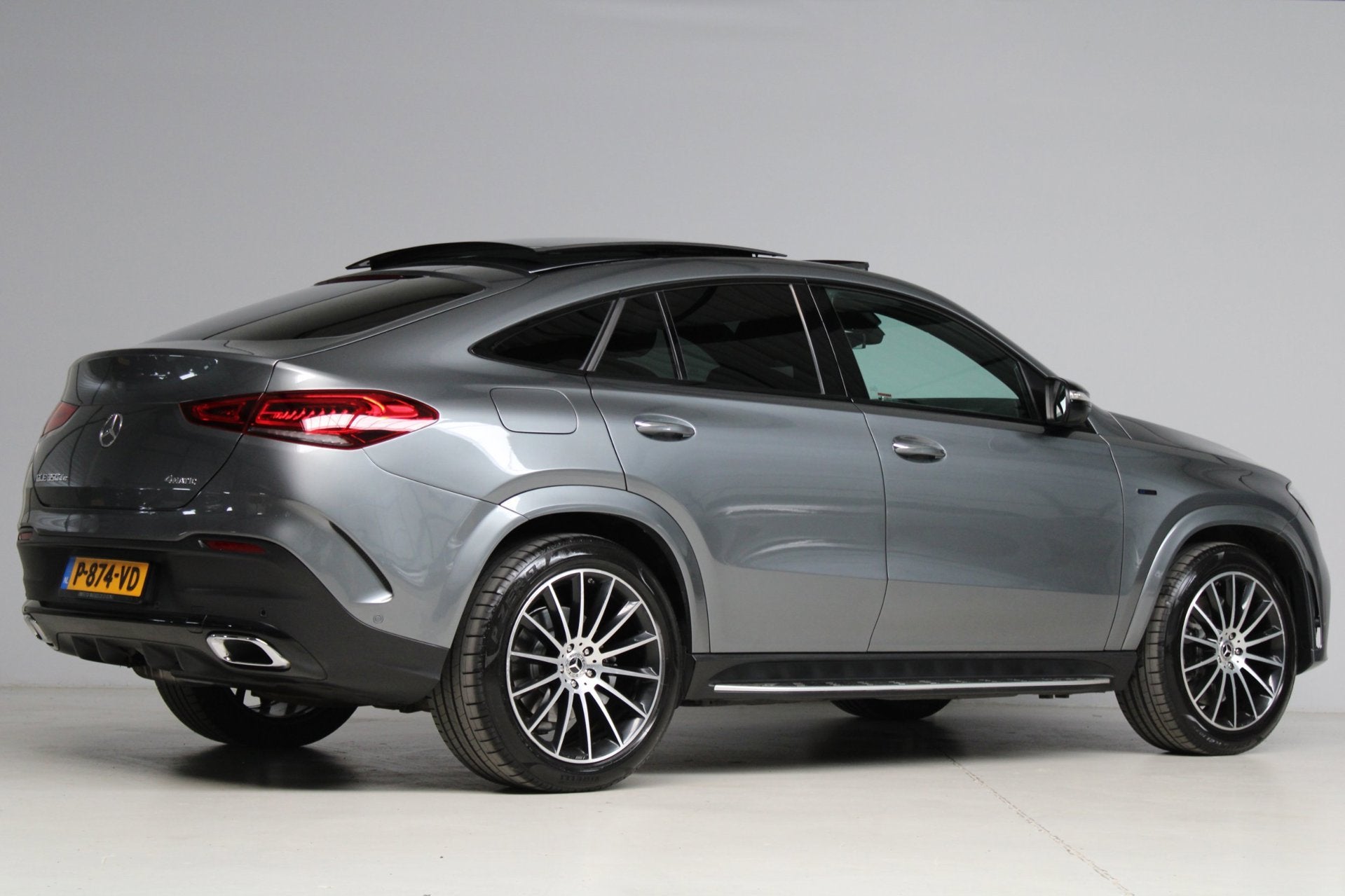 Mercedes-Benz GLE-klasse Coupé 350 de 4MATIC | panoramadak, Auto's, Mercedes-Benz, Dealer onderhouden, Gebruikt, 4 cilinders, Bedrijf