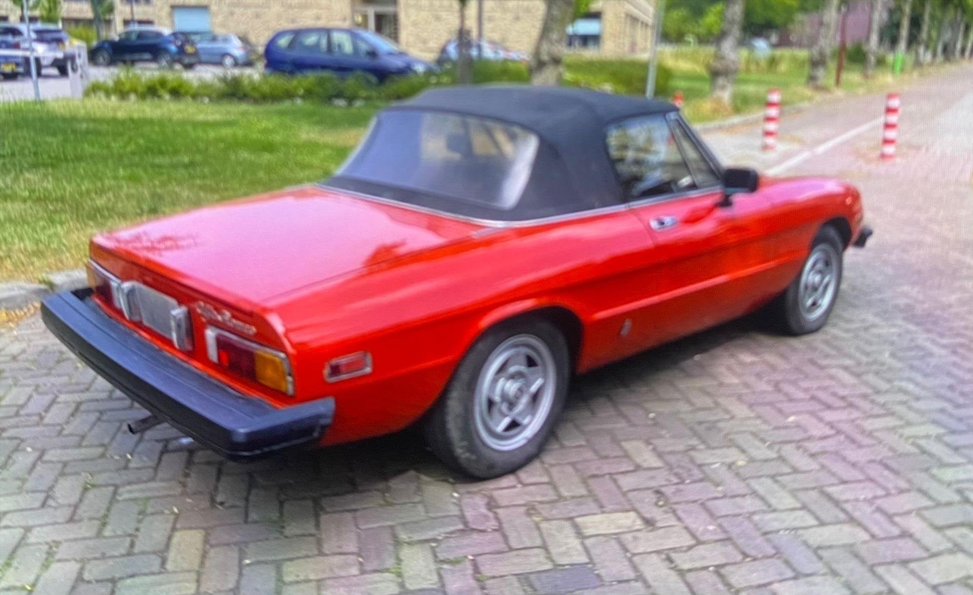 Alfa Romeo Alfa Spider 2.0 KENTEKEN USA TITLE AMERKAANS, Auto's, Gebruikt, Beige, Cabriolet, 4 stoelen