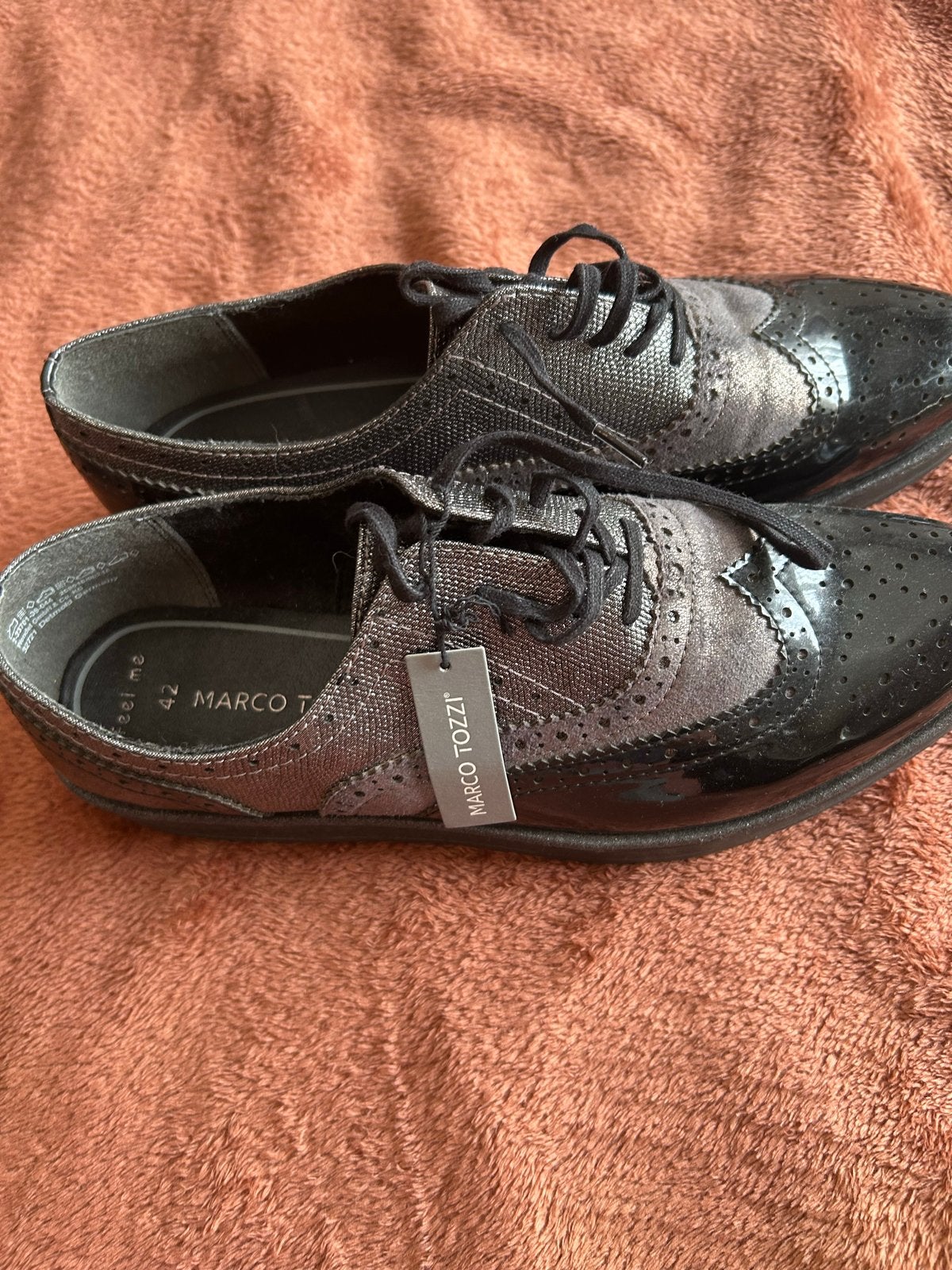 Marco Tozzi schoenen nieuw met prijskaartje maat 42, Kleding | Dames, Ophalen of Verzenden, Nieuw, Zwart, Overige typen