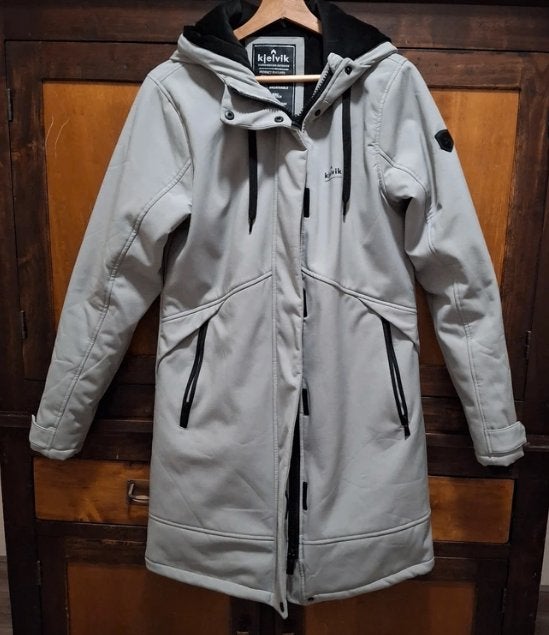 Kjelvik Runa outdoorjas maat 38, Maat 38/40 (M), Beige, Ophalen of Verzenden, Zo goed als nieuw