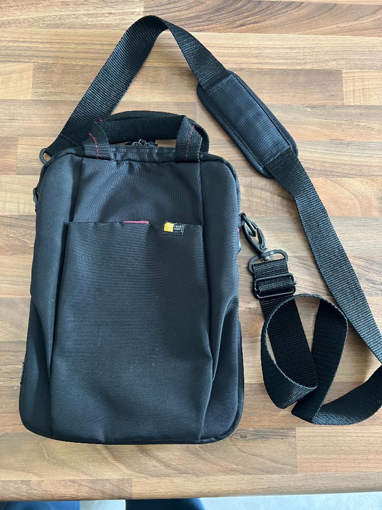 Caselogic tas voor 7 - 10 inch, mini en kleinere notebooks, 12 inch of minder, Schouderband, Ophalen of Verzenden, Zo goed als nieuw