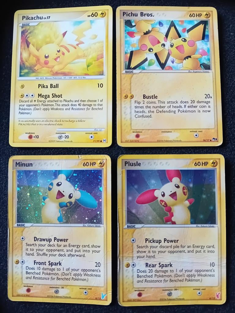 Pikachu & Pichu, Ophalen, Zo goed als nieuw, Meerdere kaarten