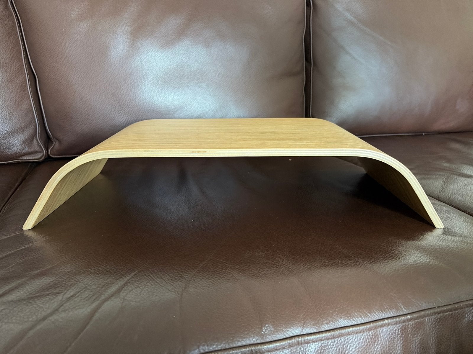 Houten Laptop Standaard / Bedtafel - Ergonomisch Design, Ophalen, Zo goed als nieuw