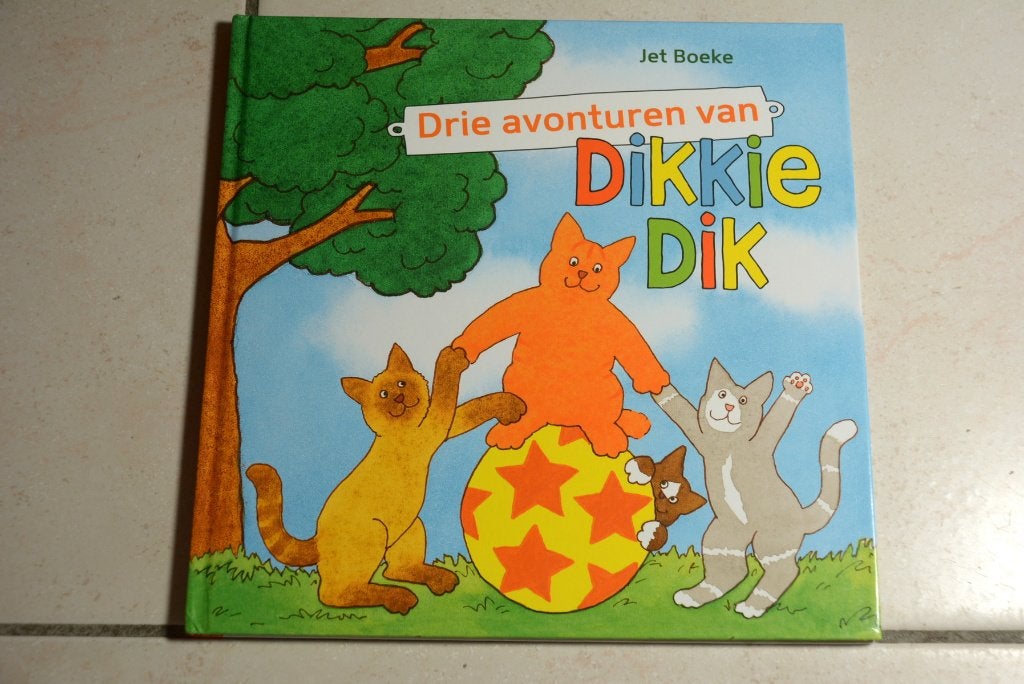 Drie avonturen van Dikkie Dik / Jet Boeke, Ophalen of Verzenden, Zo goed als nieuw, Fictie algemeen, Voorleesboek