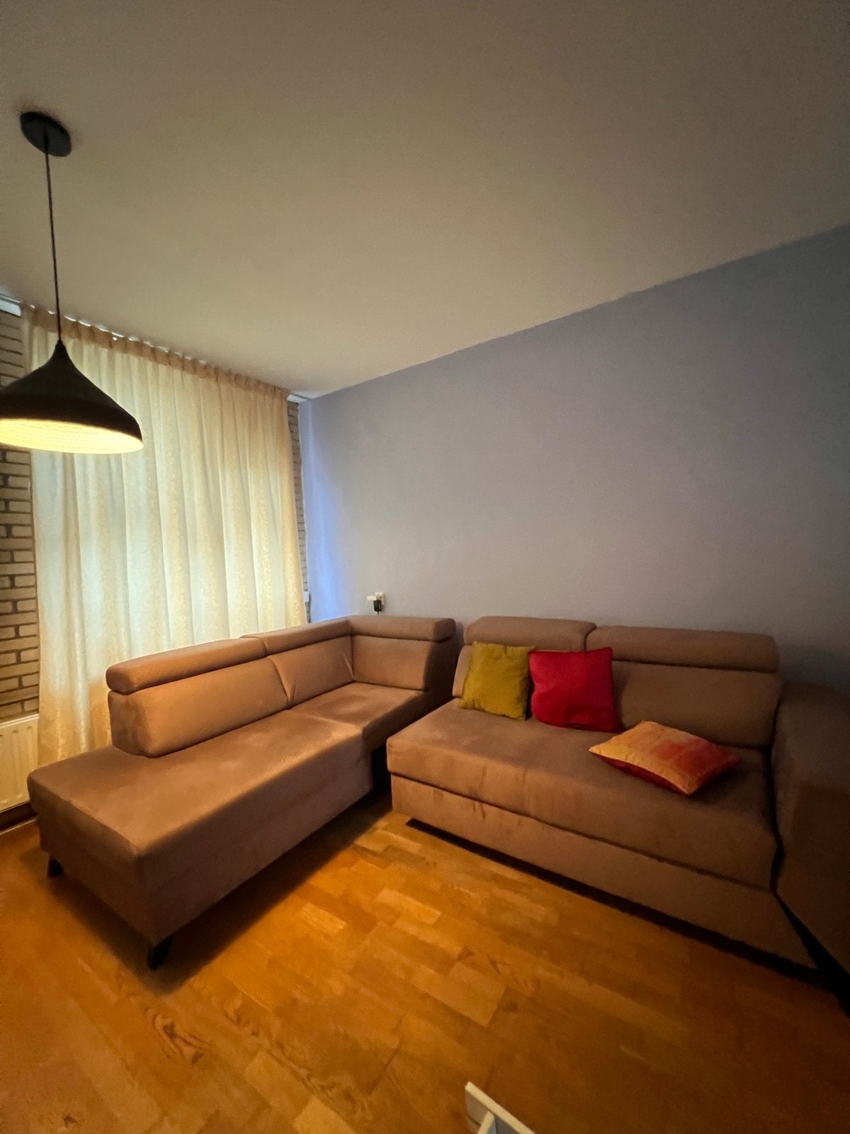 Ruime bruine hoekbank van Seats and Sofas met opbergruimte, Huis en Inrichting, Banken | Bankstellen, Ophalen, 250 tot 300 cm