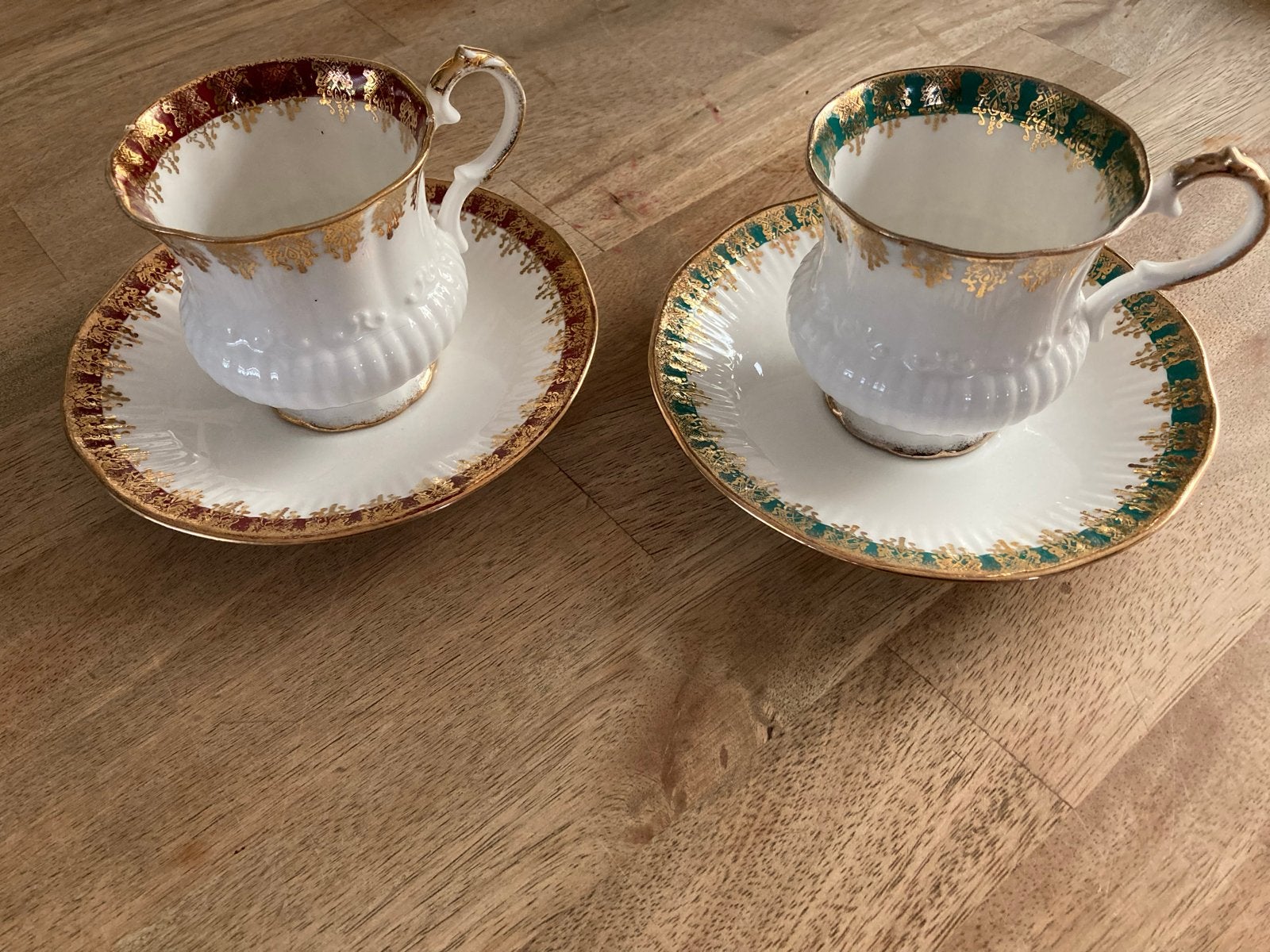 Set van 2 Elizabethaanse theekopjes en schotels, Ophalen of Verzenden