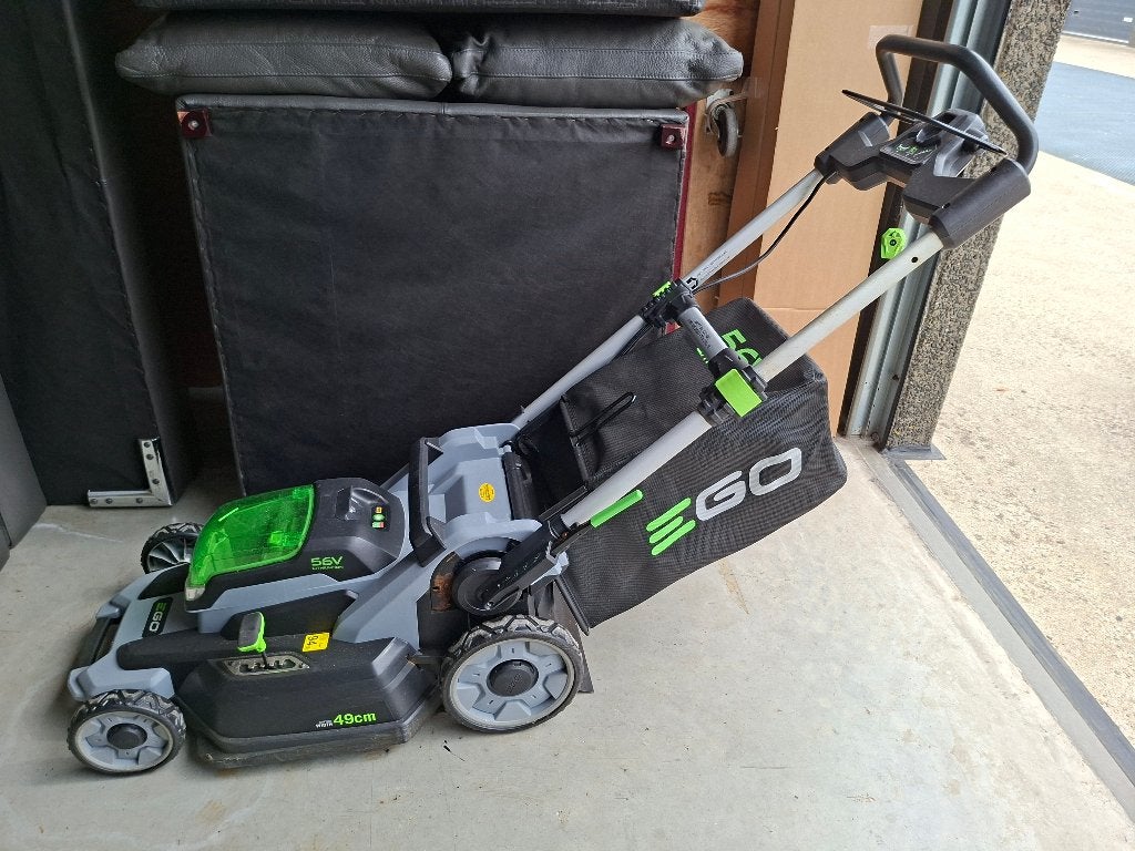 EGO Gazonmaaier, Cirkelmaaier, Gebruikt, Mulchfunctie, Accu-grasmaaier