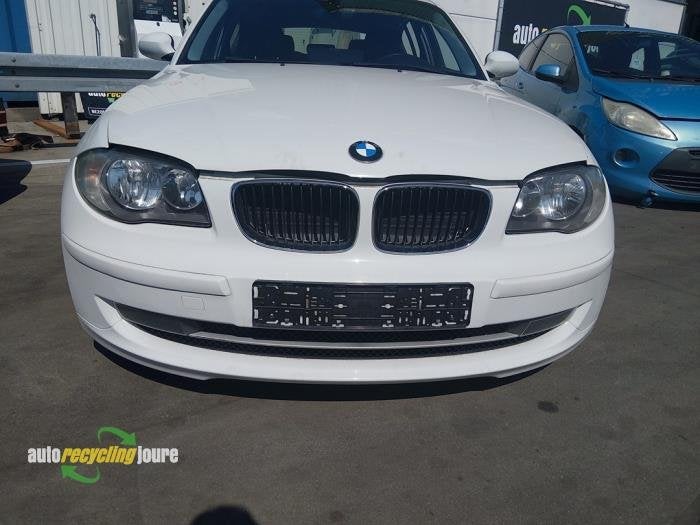 Voorbumper van een BMW 1-Serie (300), Gebruikt, -, -, Bumper