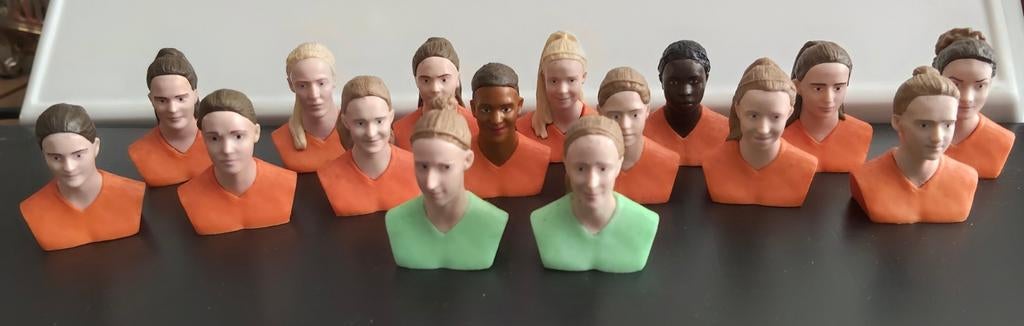 Oranje Leeuwinnen Voetbal Team Miniatuur Beeldjes, Ophalen of Verzenden