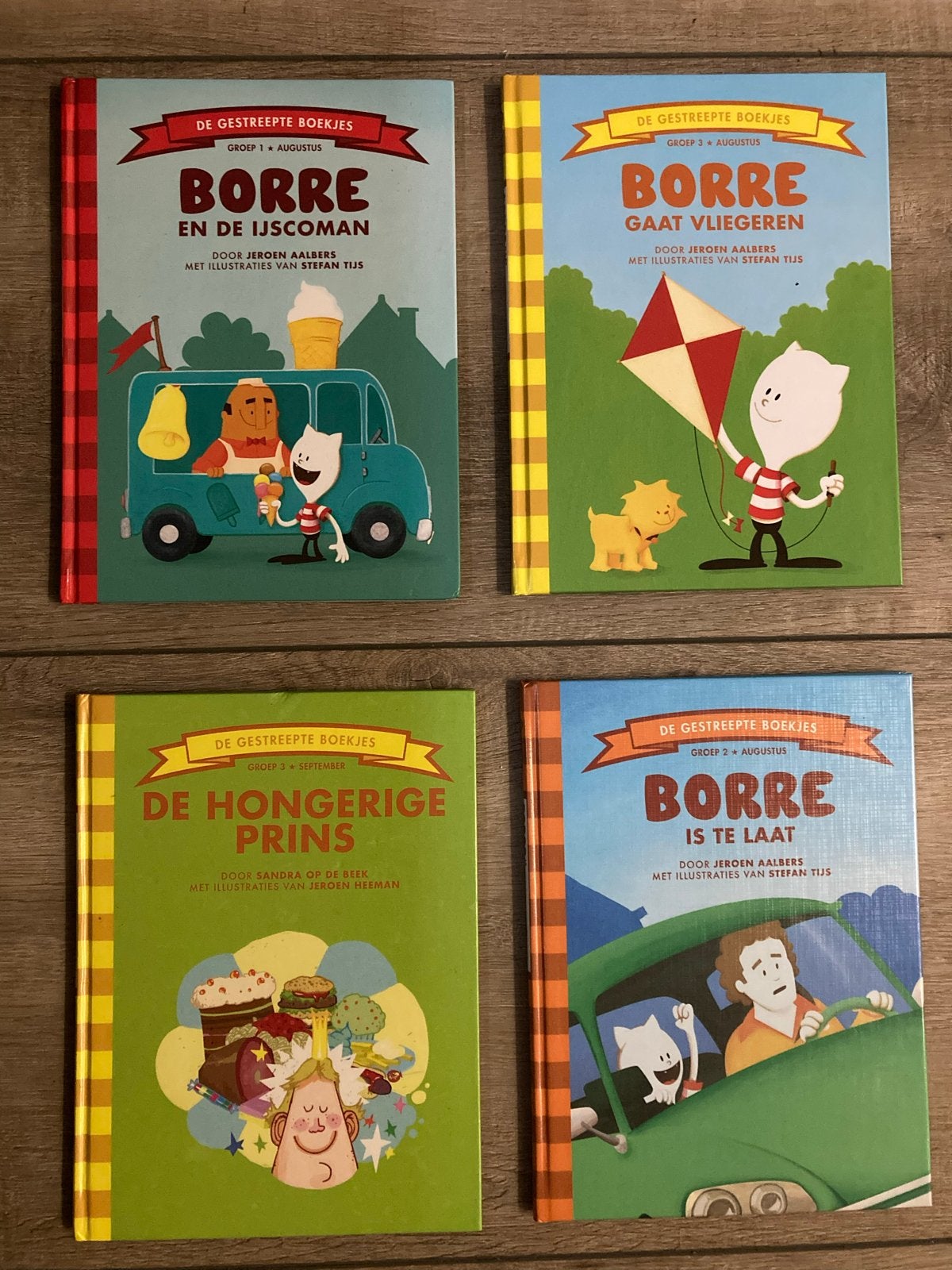 Borre Boekjes - 4 stuks, Ophalen of Verzenden, Zo goed als nieuw, Fictie algemeen