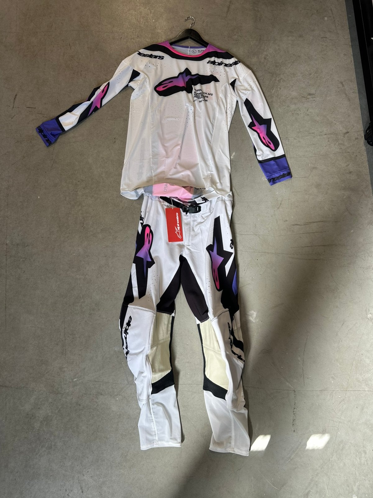 Nieuw Alpinestars Supertech AFD Vista pak 34 L, Motoren, Ophalen of Verzenden, Nieuw met kaartje, Dames, Motorcrosskleding