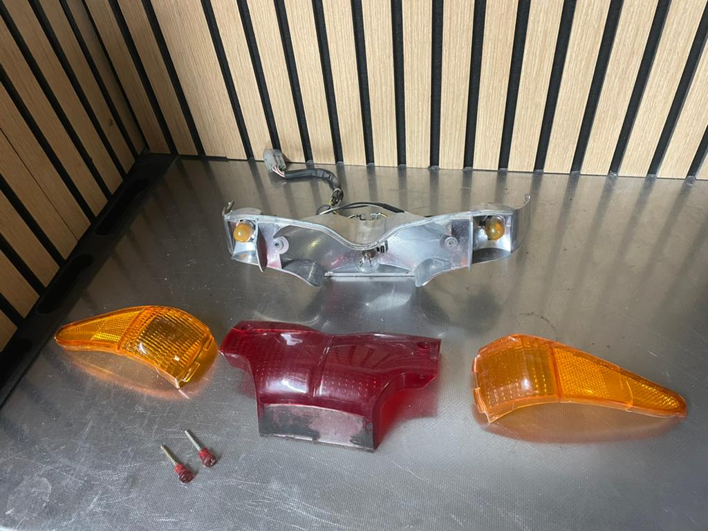 gilera runner achterlicht, Ophalen