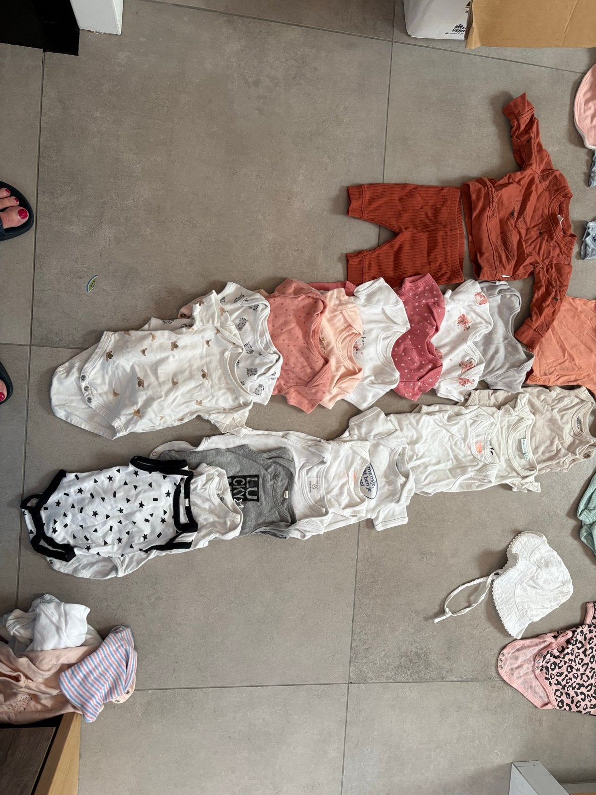 Kledingpakket meisje maat 50/56: slaapzak, onesies, rompers,, Ophalen, Zo goed als nieuw, Meisje