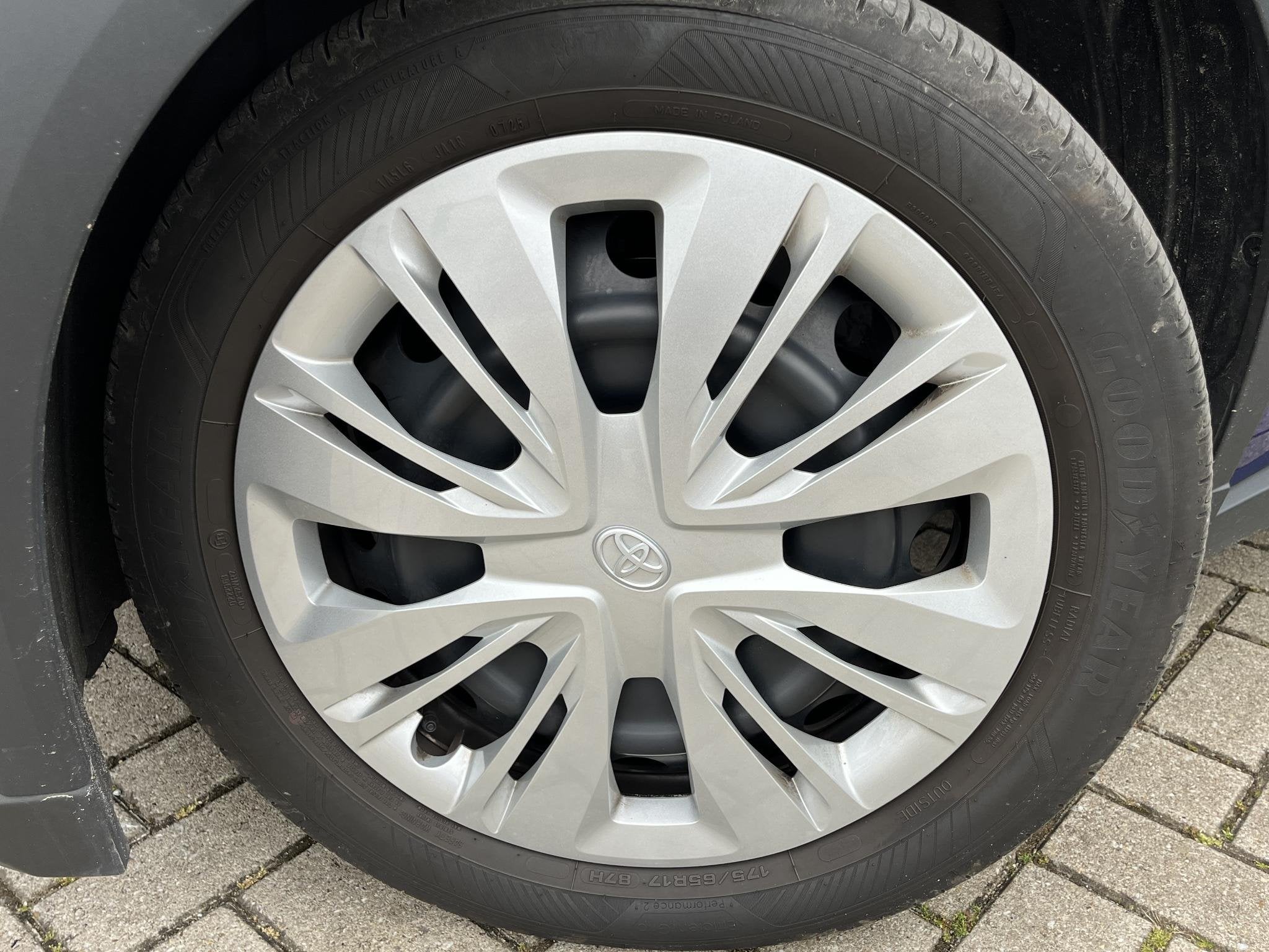 Toyota Aygo X 1.0 VVT-i S-CVT Play | Dealer onhouden | Eerst, Auto's, Toyota, Stof, Gebruikt, Euro 6, Origineel Nederlands