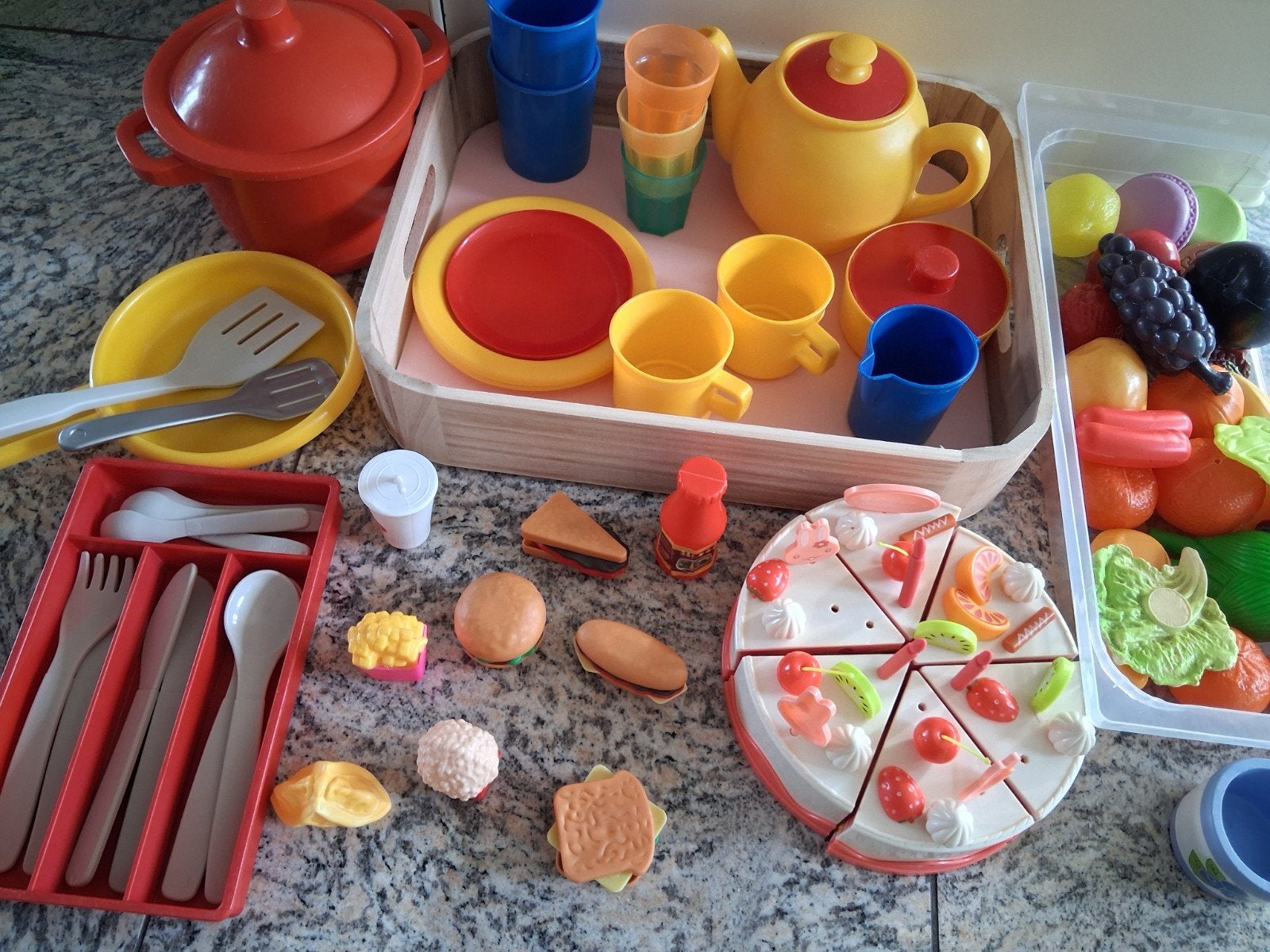 Grote keuken speelset met accessoires en etenswaren, Ophalen, Gebruikt, Kunststof, Speelkeuken-accessoire