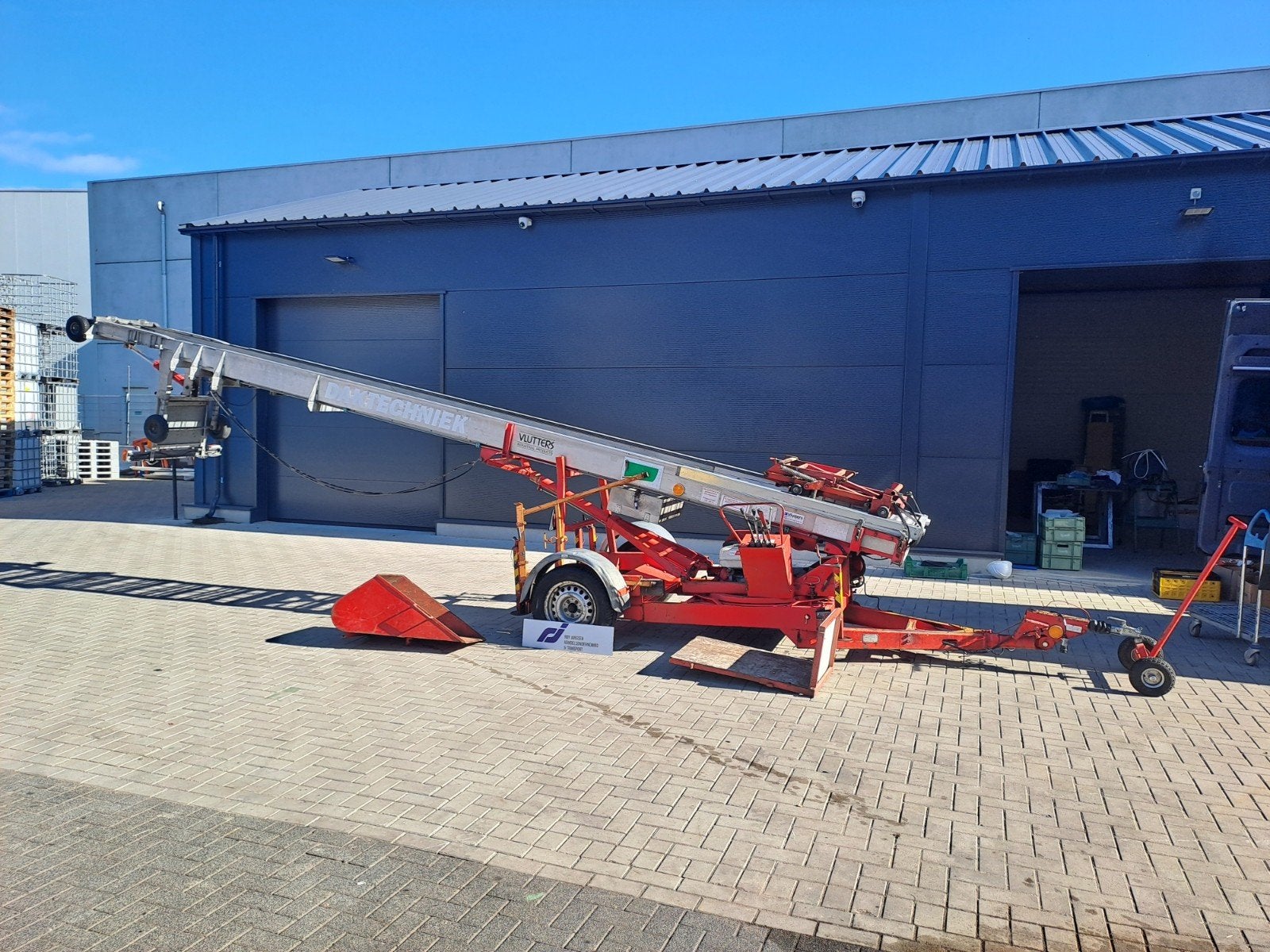verhuislift daklift pannenlift ladderlift, Ophalen, Gebruikt, Bouwlift