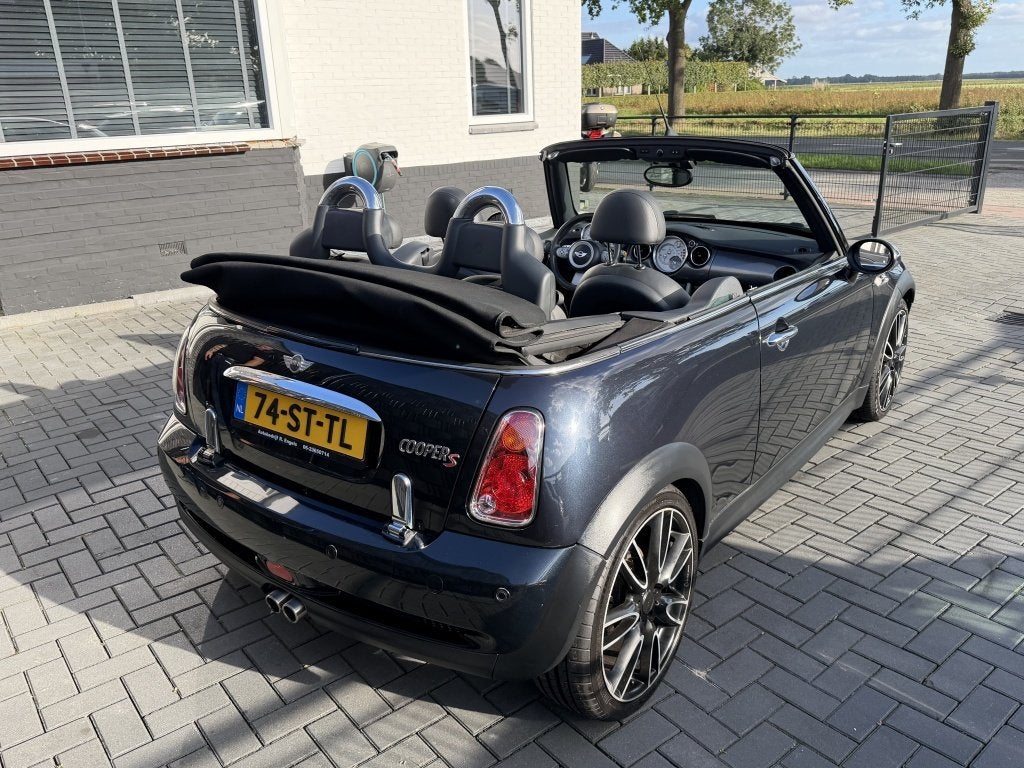 MINI Cabrio 1.6 Cooper S Chili LEER| CLIMA| CRUISE| NAP| 170, Auto's, Gebruikt, 4 cilinders, Cabriolet, 4 stoelen