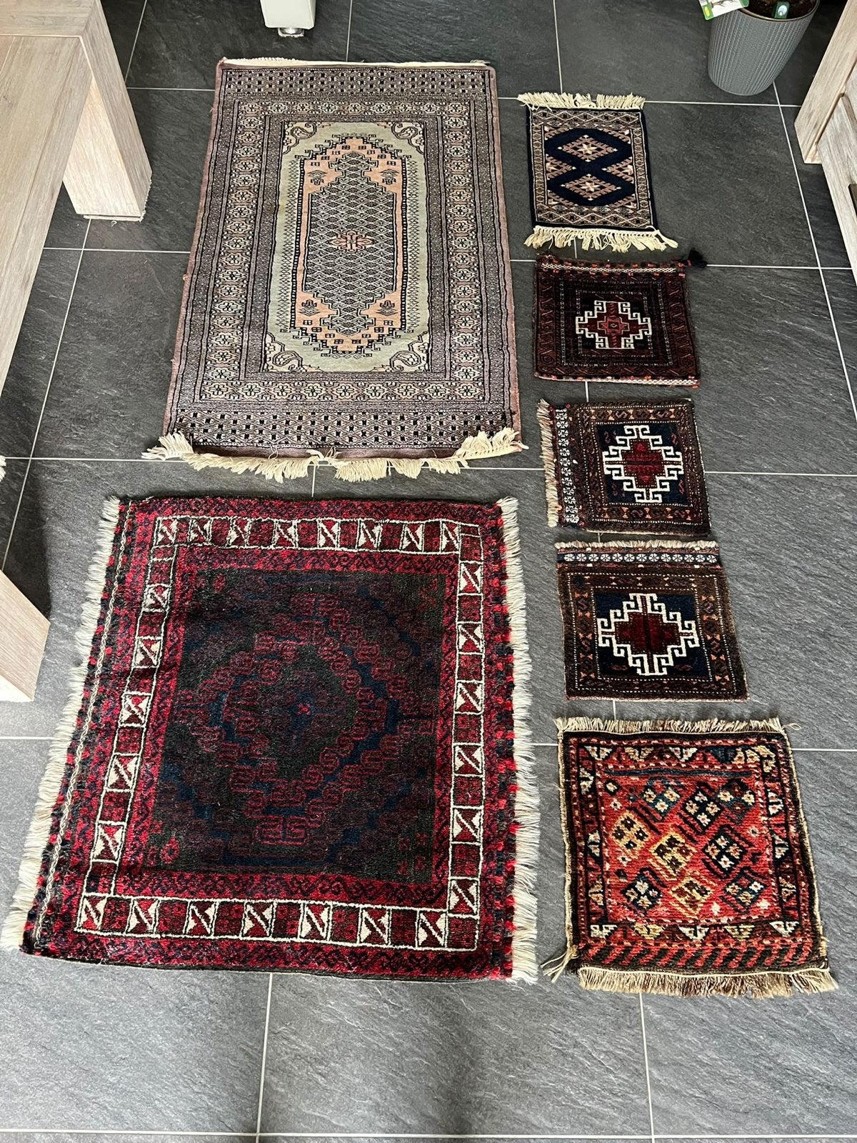 Set van 7 handgeknoopte Perzische tapijten, Gebruikt, 100 tot 150 cm, Rechthoekig, Rood