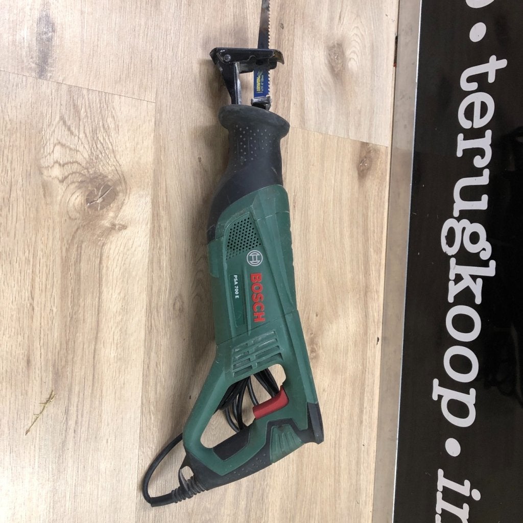 Bosch PSA 700 E Reciprozaag | Gebruikt, Bosch, Gebruikt, Support@bosch.com, Robert Bosch GmbH
Robert-Bosch-Platz 1
70839 Gerlingen-SchillerhÃ¶he
Germany