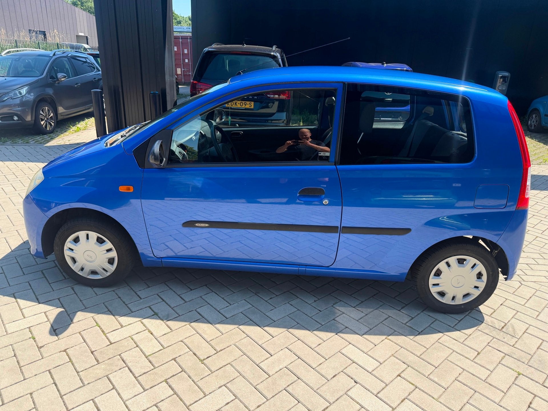 Daihatsu Cuore 1.0-12V 100th Anniversary Nwe APK NL Auto NAP, Auto's, Daihatsu, 18 €/maand, Origineel Nederlands, Handgeschakeld