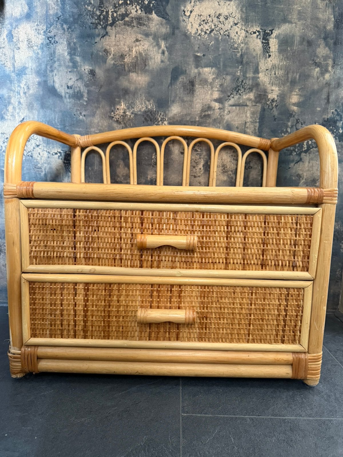 Vintage Rattan nachtkastje, Huis en Inrichting, Slaapkamer | Nachtkastjes, Ophalen, Minder dan 45 cm, 55 tot 70 cm
