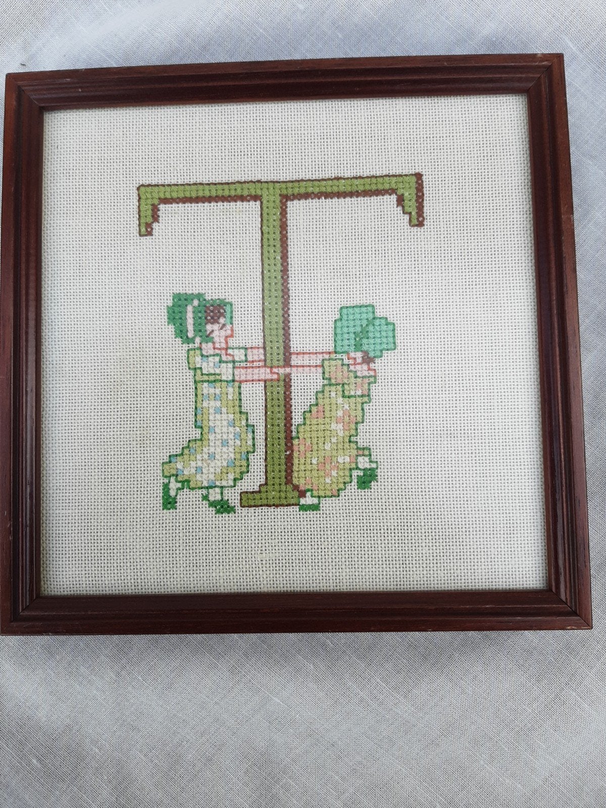 ingelijst borduurwerk / letter T, Ophalen of Verzenden, Borduurpakket