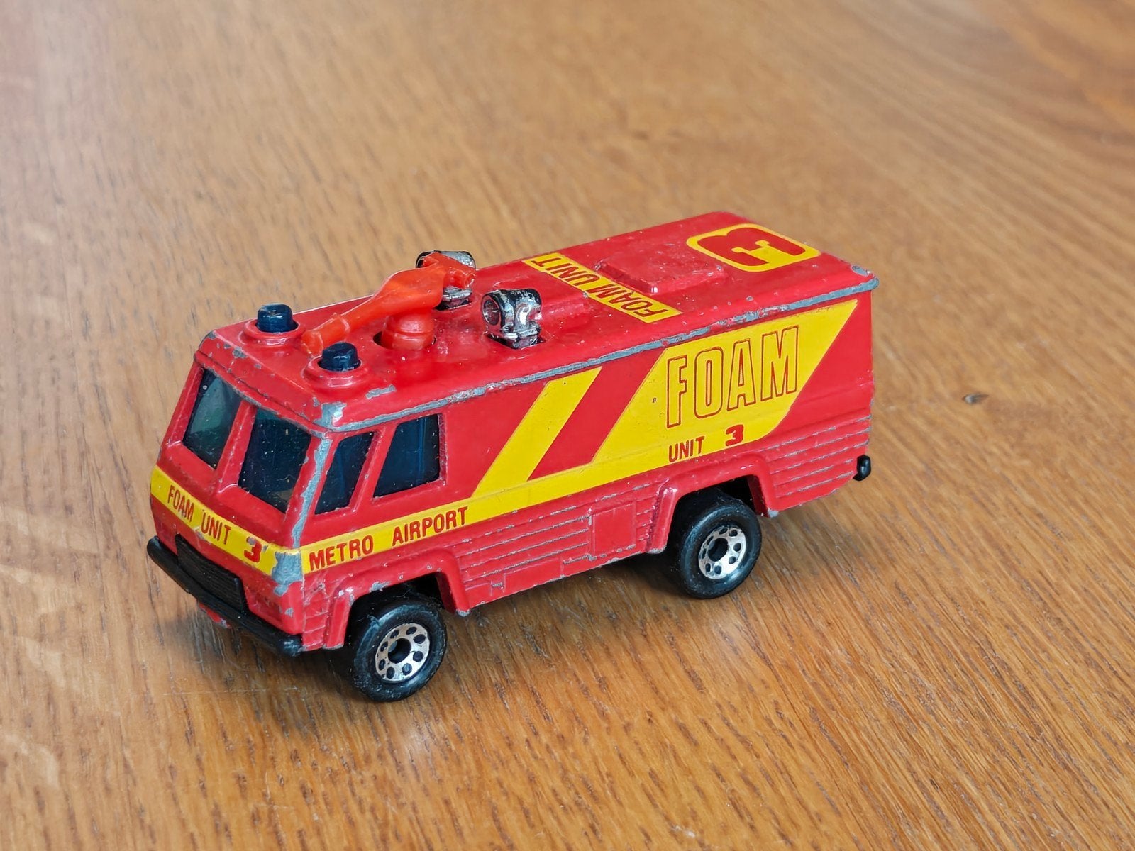 Matchbox Airport Command Vehicle, Ophalen, Zo goed als nieuw, Auto