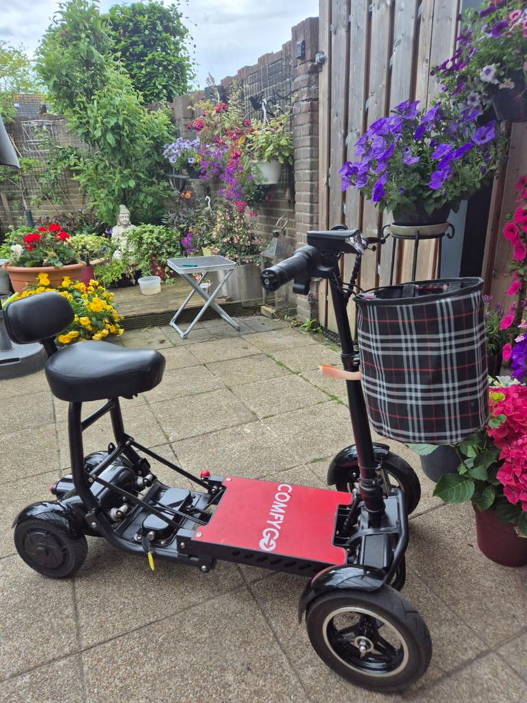 Opvouwbare  scootmobiel  nu 650 eu, Diversen, Brommobielen en Scootmobielen, 10 km/u of minder, Ophalen of Verzenden