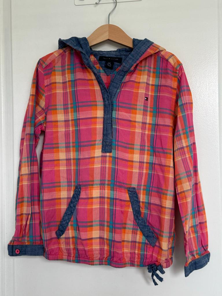 Tommy Hilfiger geruit overhemd met capuchon - maat 6-7, Ophalen of Verzenden, Zo goed als nieuw, Jongen of Meisje, Overhemd of Blouse
