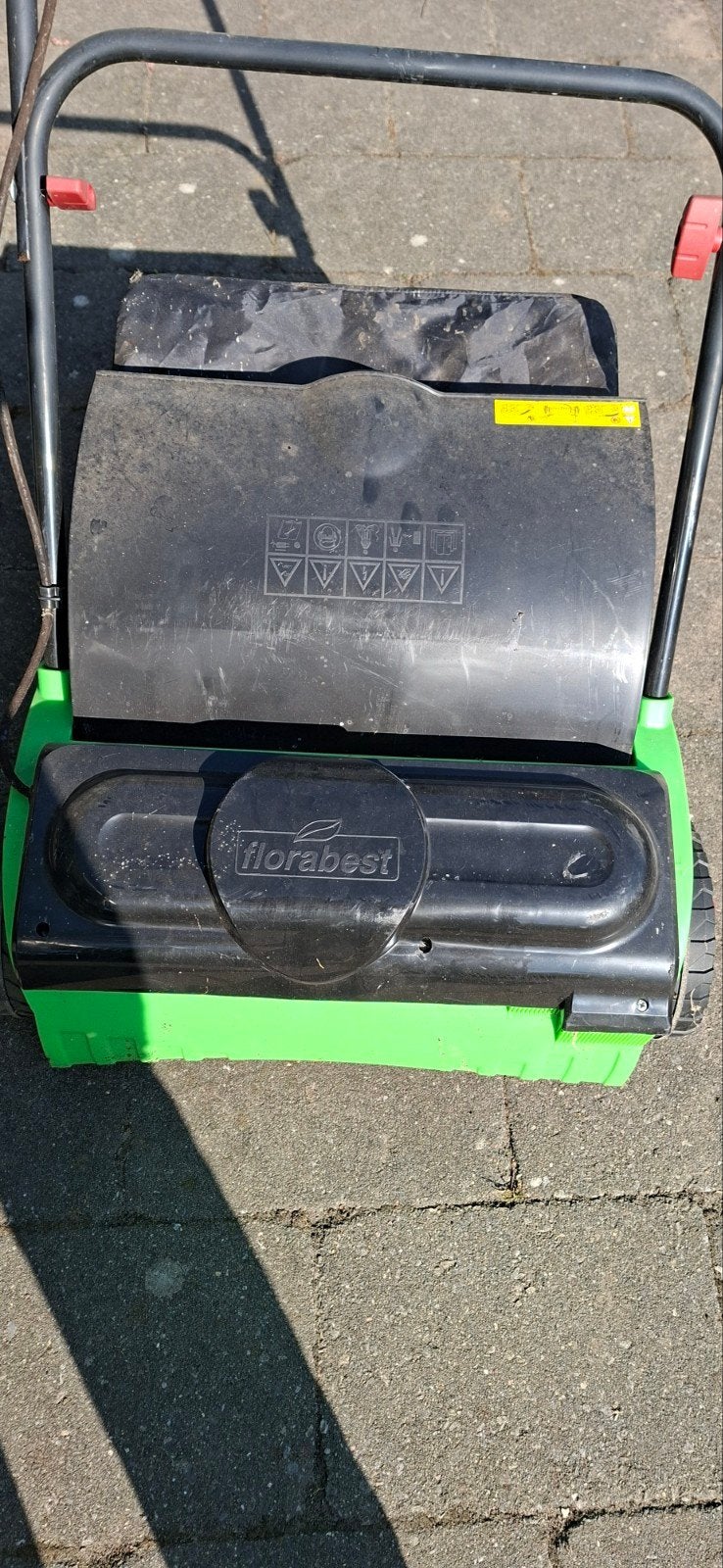Florabest FLV 1200 A1 Verticuteermachine/Grasbeluchter, Ophalen, Cirkelmaaier, Gebruikt, 30 t/m 39 cm