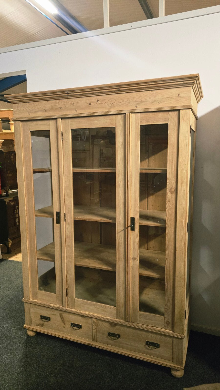Antieke Grenen Houten Vitrinekast uit voorraad leverbaar!, Huis en Inrichting, 100 tot 150 cm, Met lade(s), Ophalen of Verzenden